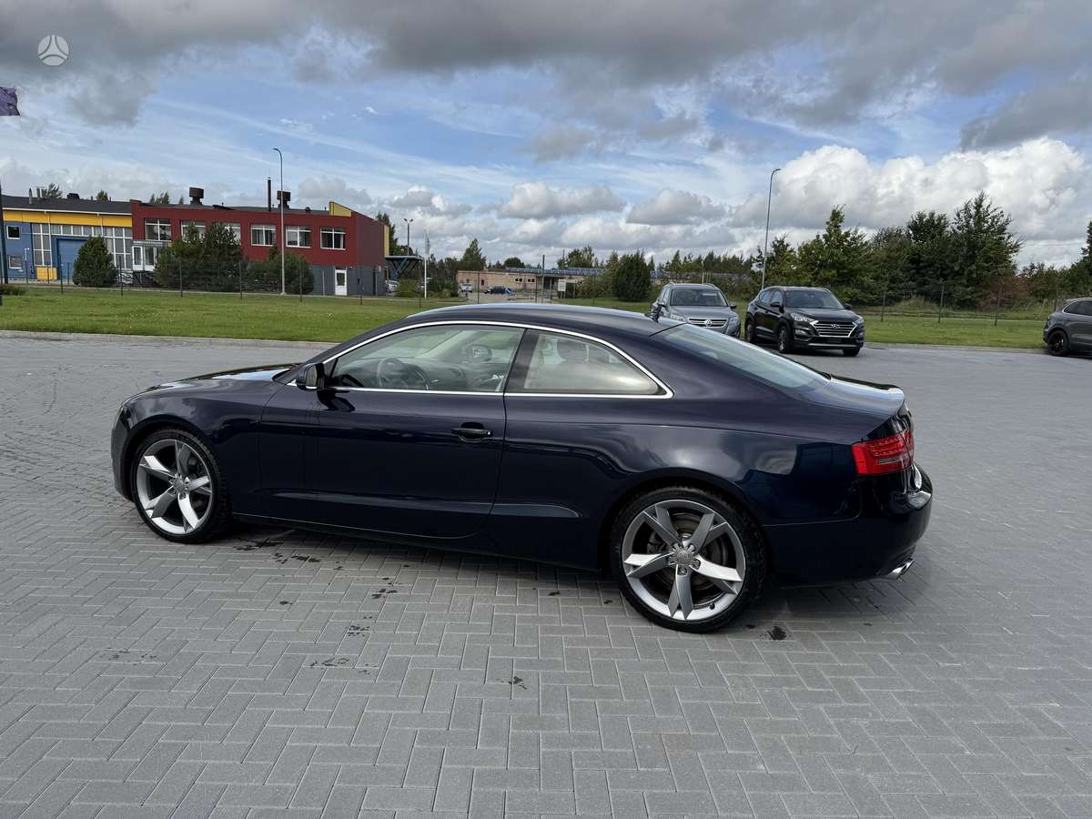 Audi A5, 2.0 l., coupe