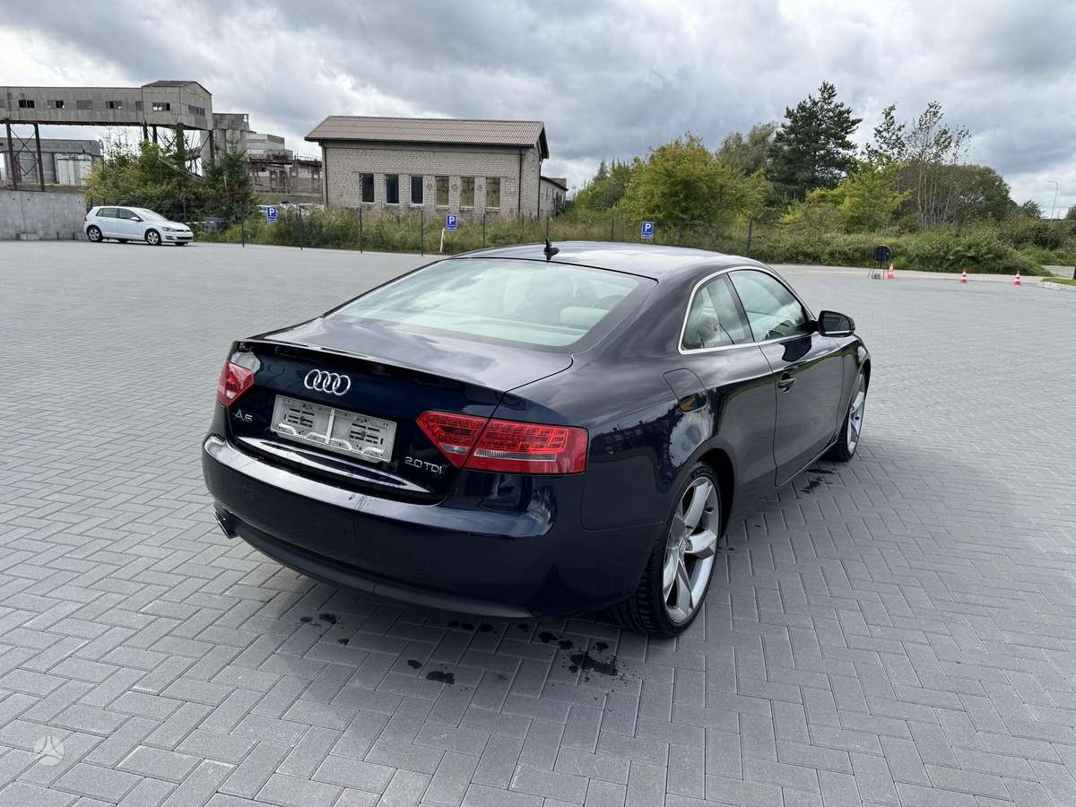 Audi A5, 2.0 l., coupe