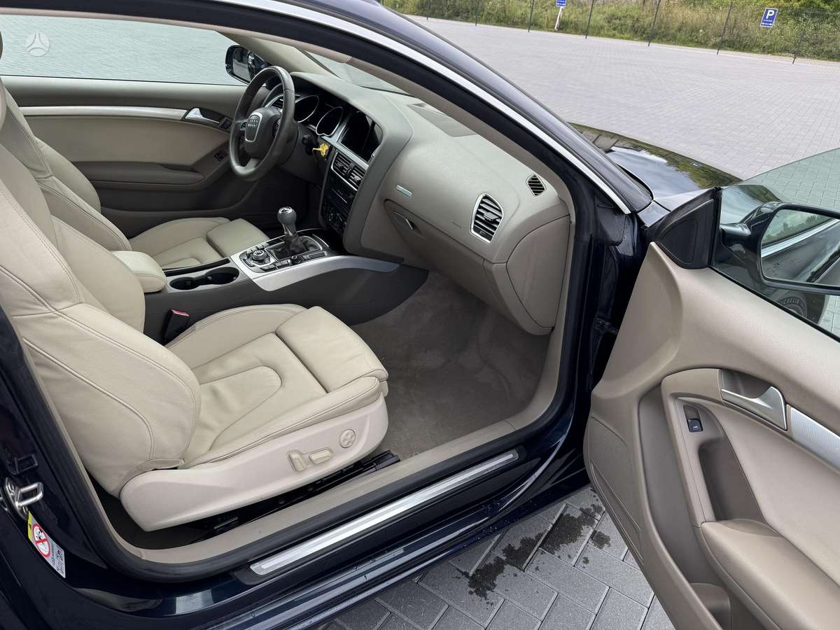 Audi A5, 2.0 l., coupe