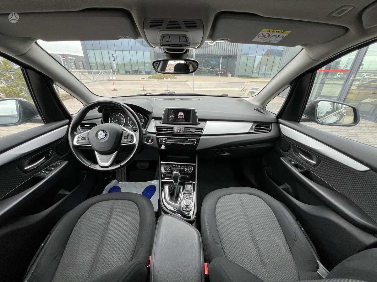 BMW 218 Active Tourer, 2.0 l., Минивэн