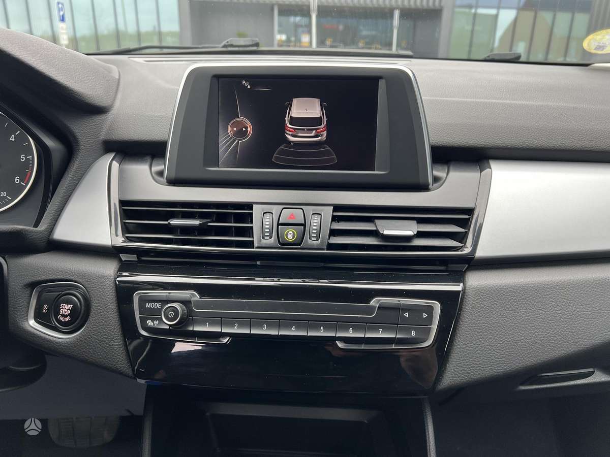 BMW 218 Active Tourer, 2.0 l., Минивэн