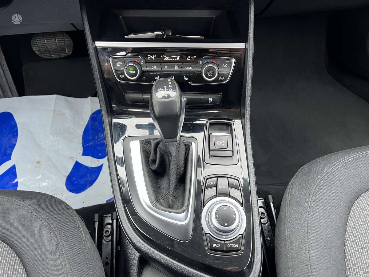 BMW 218 Active Tourer, 2.0 l., Минивэн