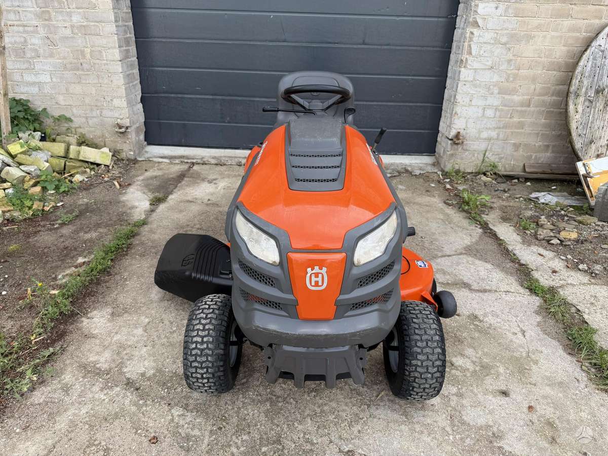 Husqvarna YTH22V46, garden tractors