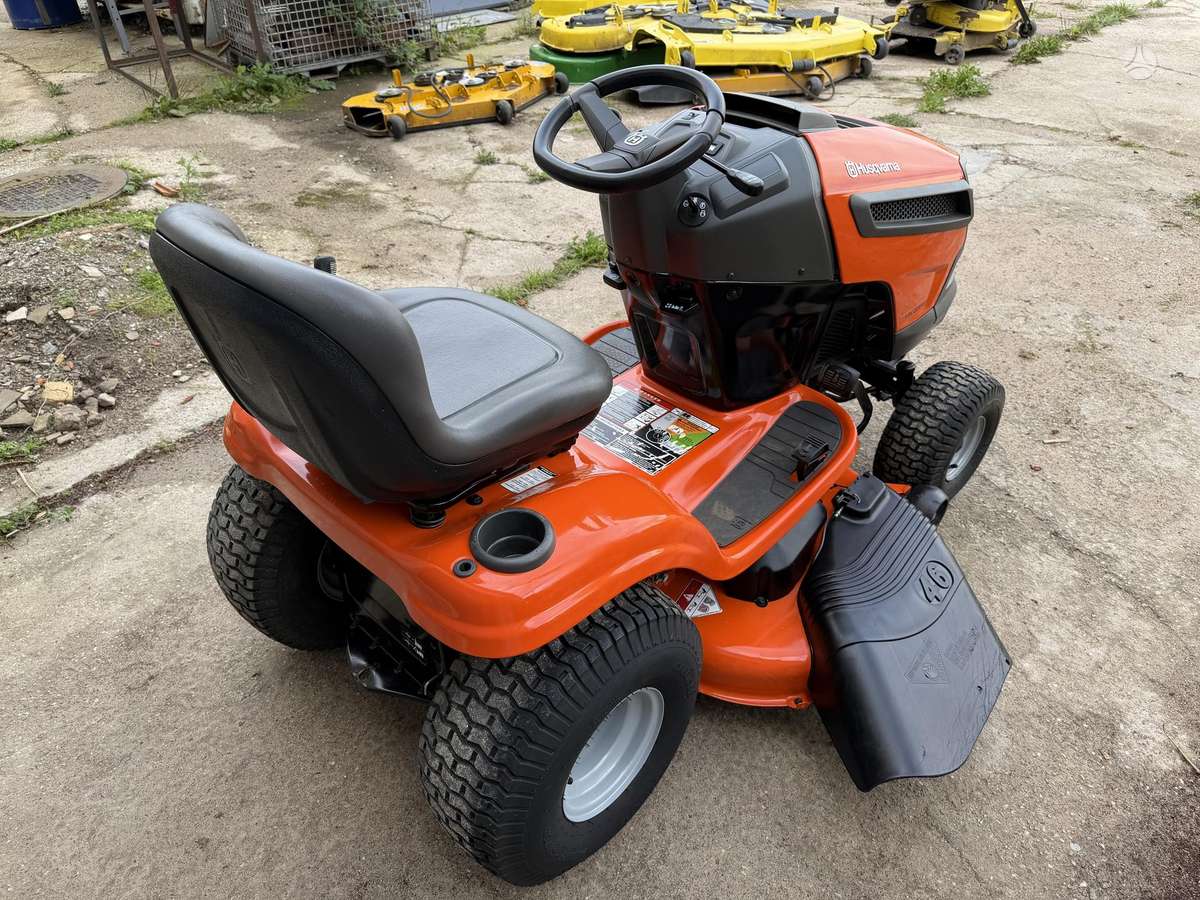 Husqvarna YTH22V46, garden tractors