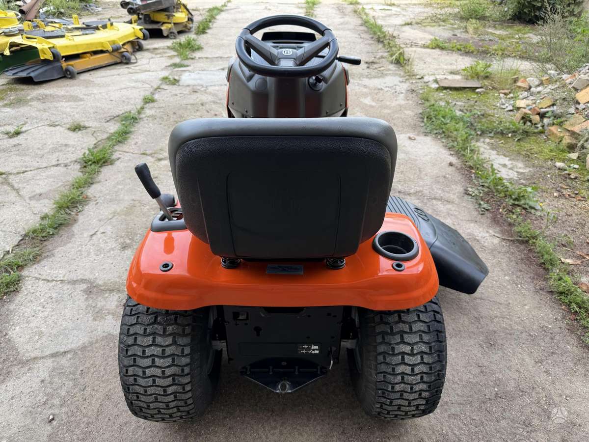 Husqvarna YTH22V46, garden tractors