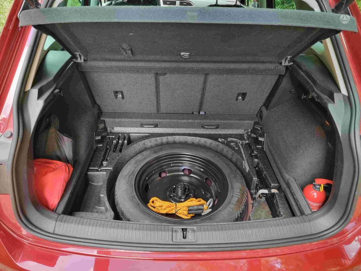 Volkswagen Tiguan - 2