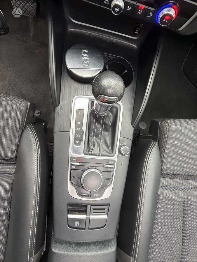 Audi A3, 2.0 l., Хэтчбек