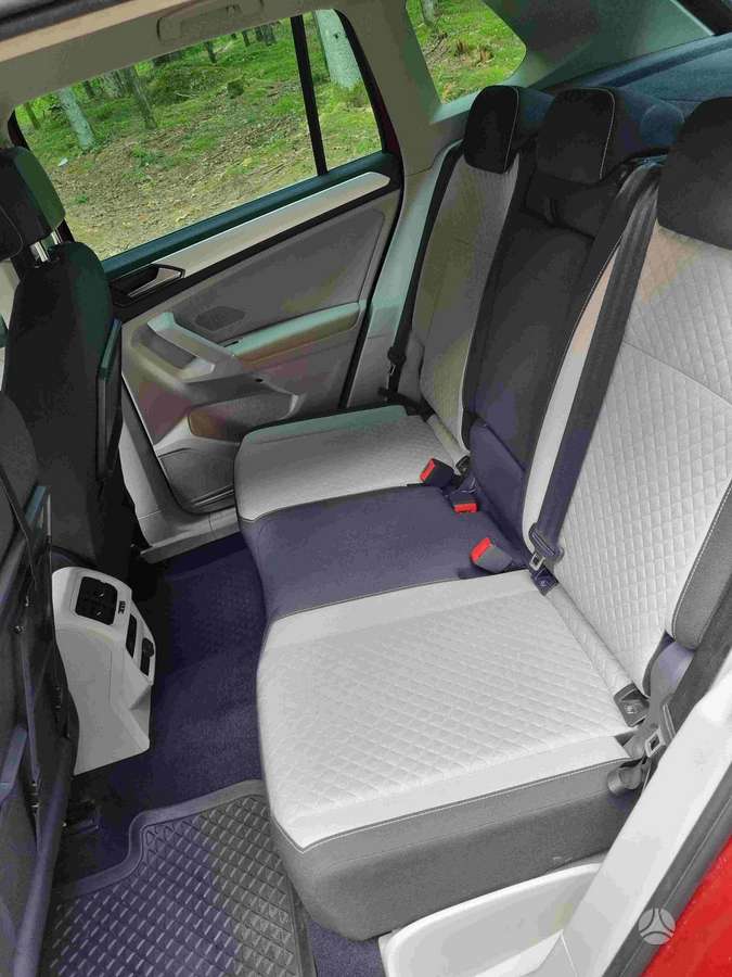 Volkswagen Tiguan - 5