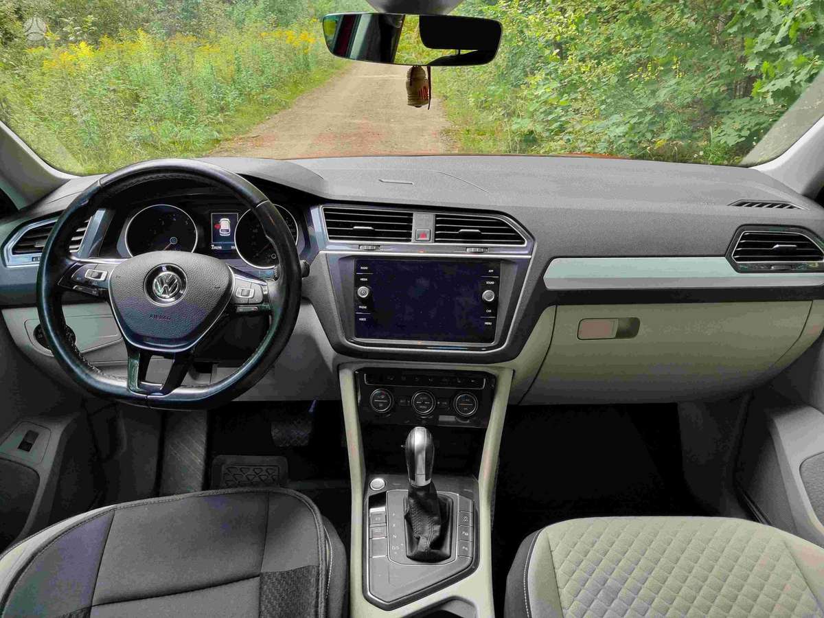 Volkswagen Tiguan - 6