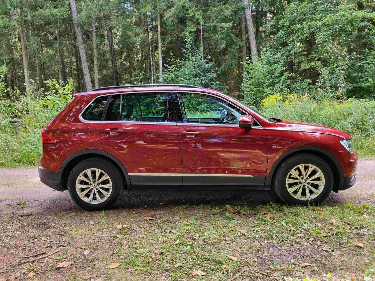 Volkswagen Tiguan - 9
