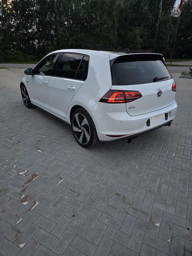 Volkswagen Golf, 2.0 l., hatchback