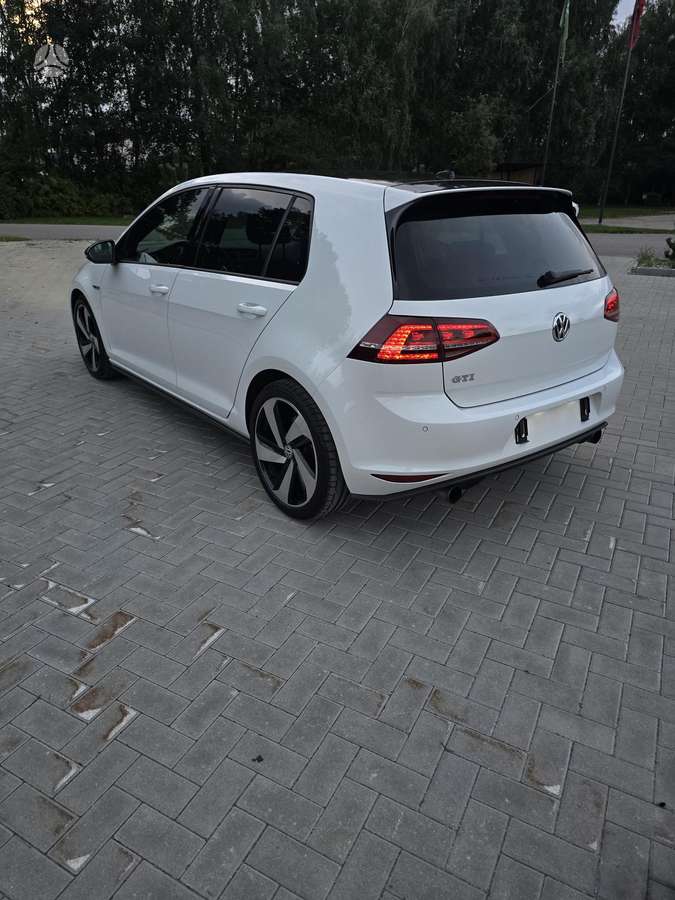 Volkswagen Golf, 2.0 l., Хэтчбек