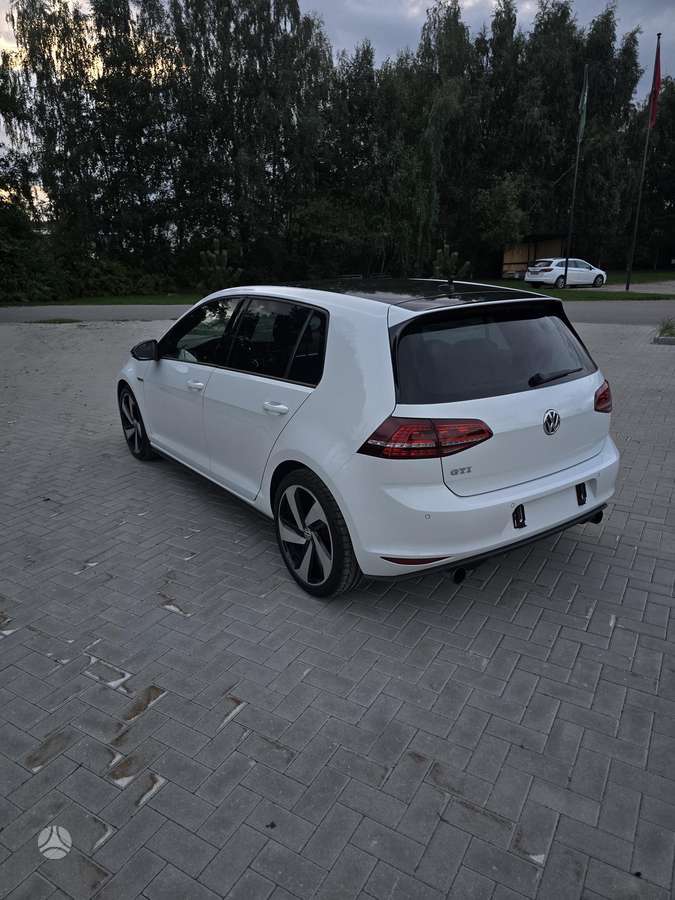 Volkswagen Golf, 2.0 l., hatchback