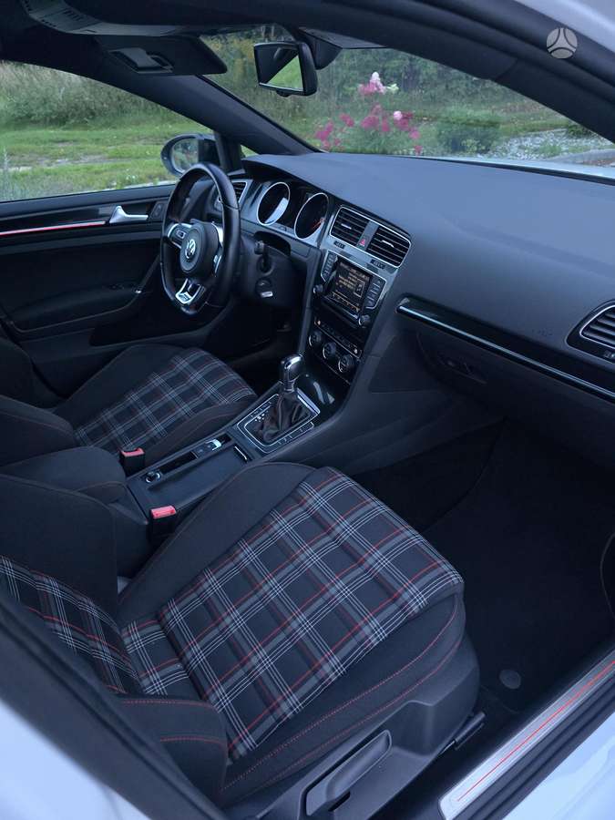 Volkswagen Golf, 2.0 l., hatchback