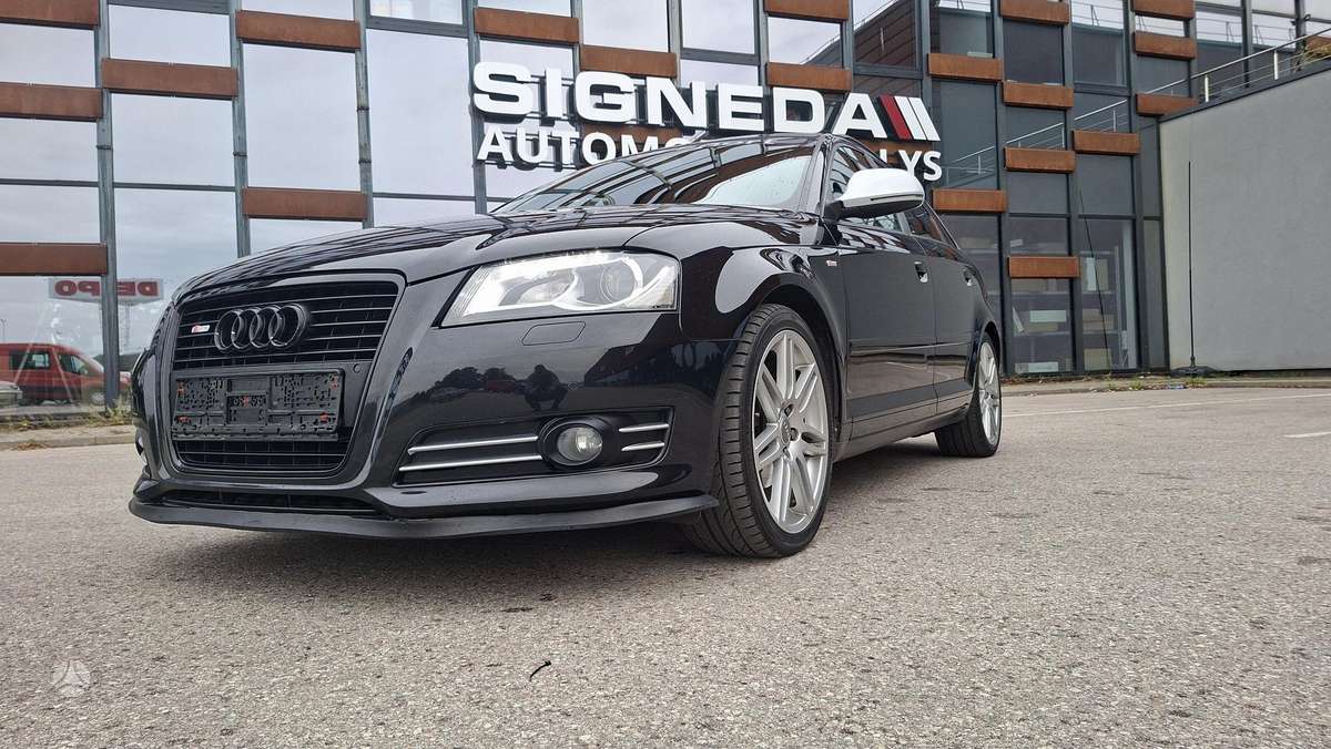 Audi A3, 1.8 l., Хэтчбек
