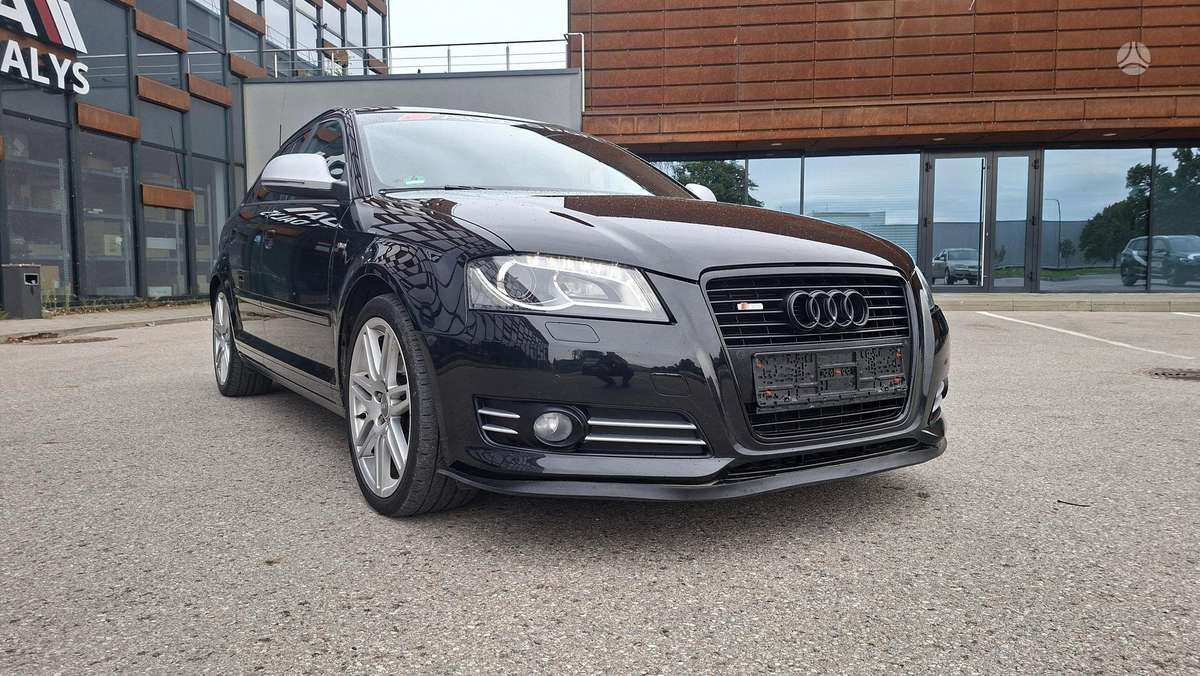 Audi A3, 1.8 l., Хэтчбек