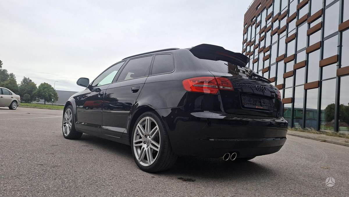 Audi A3, 1.8 l., Хэтчбек
