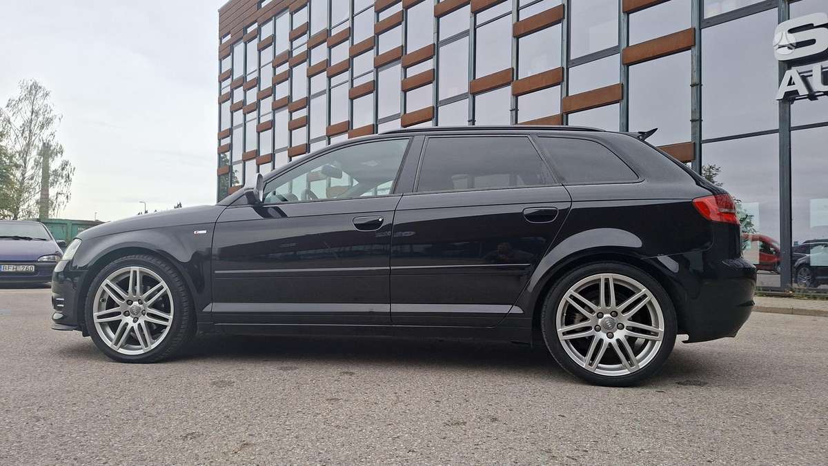 Audi A3, 1.8 l., Хэтчбек