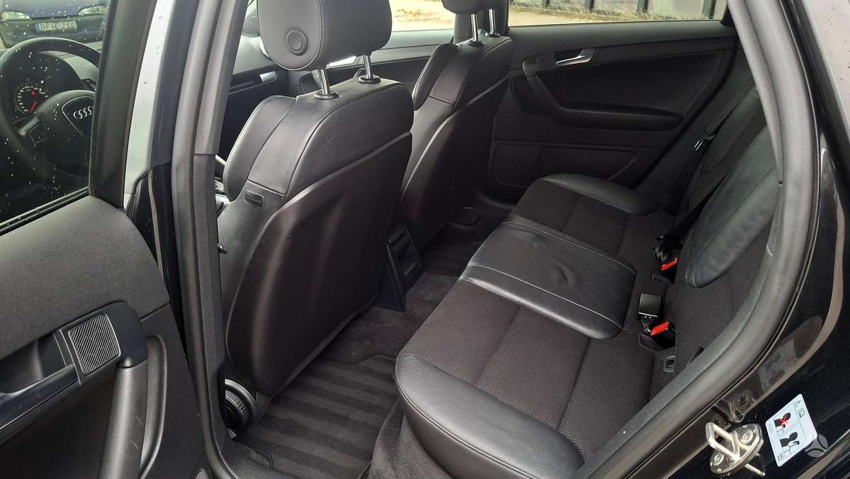 Audi A3, 1.8 l., hatchback