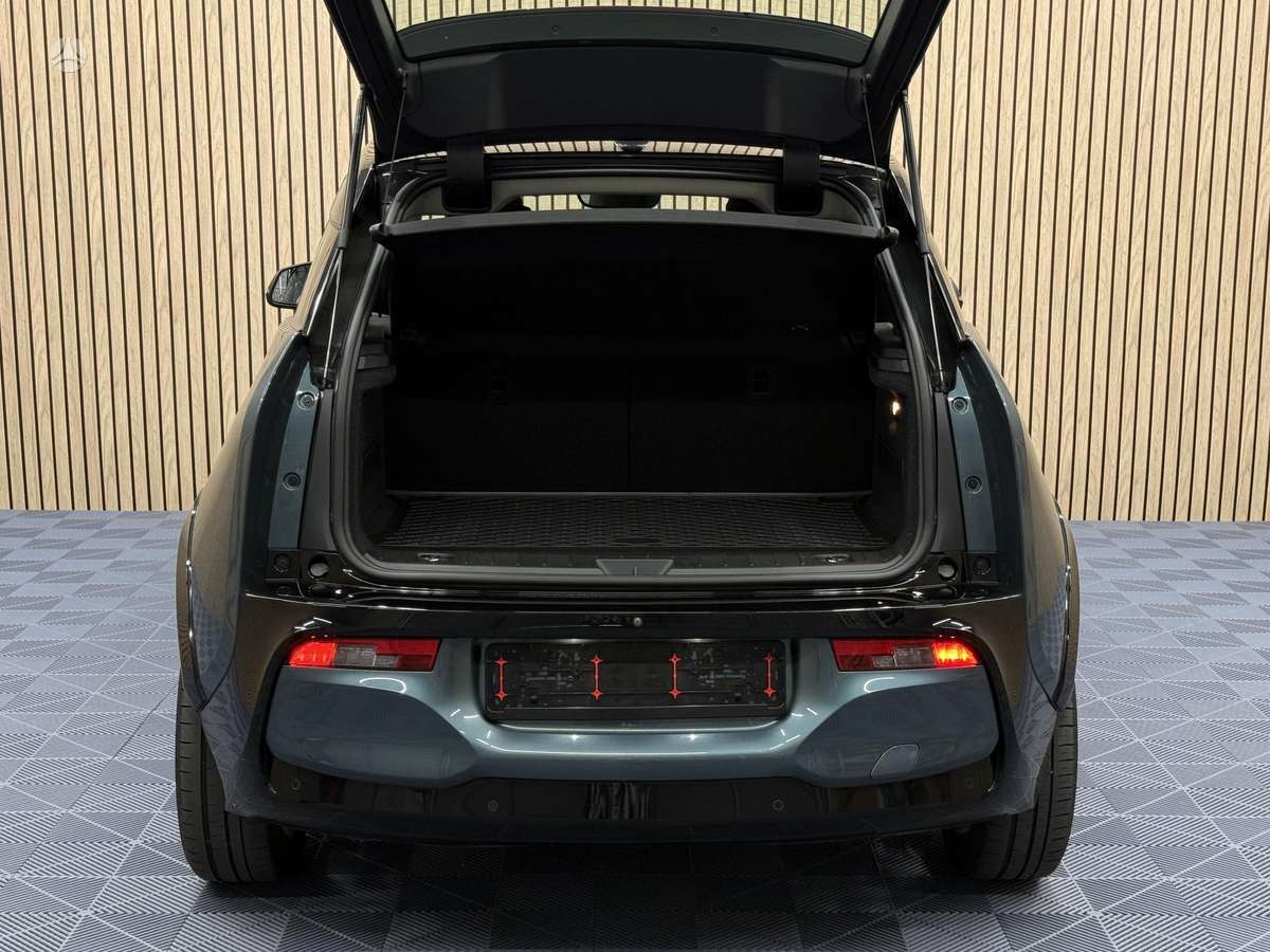 BMW i3s, hatchback