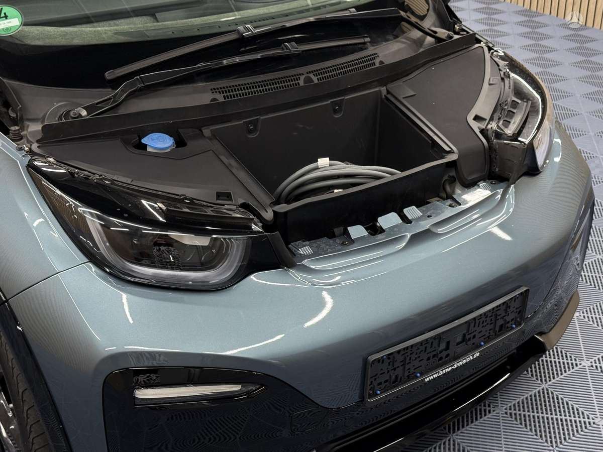 BMW i3s, hatchback