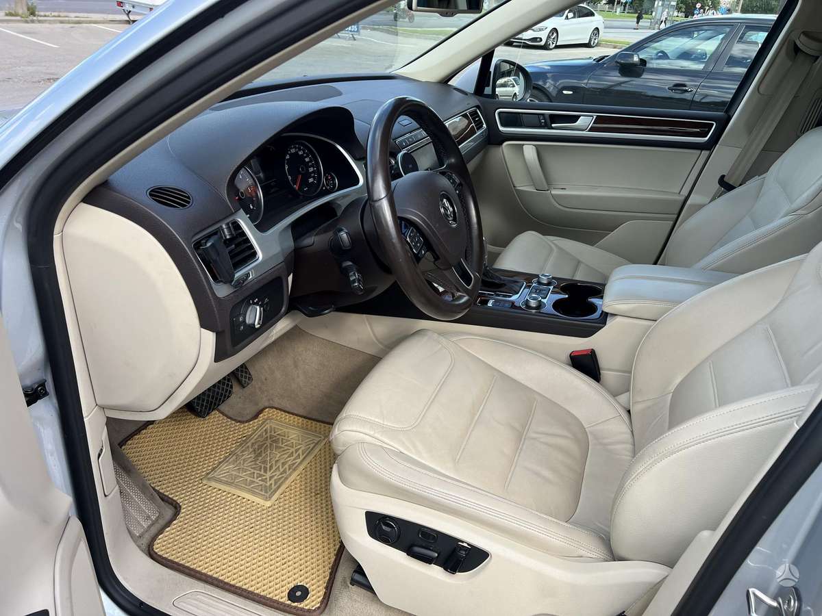 Volkswagen Touareg - 7