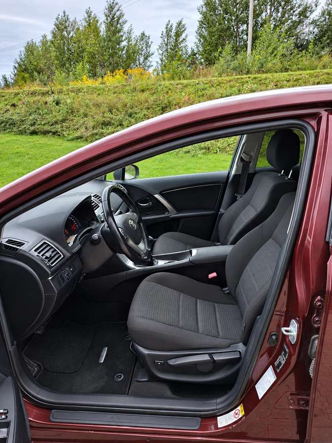 Toyota Avensis, 2.0 l., Универсал