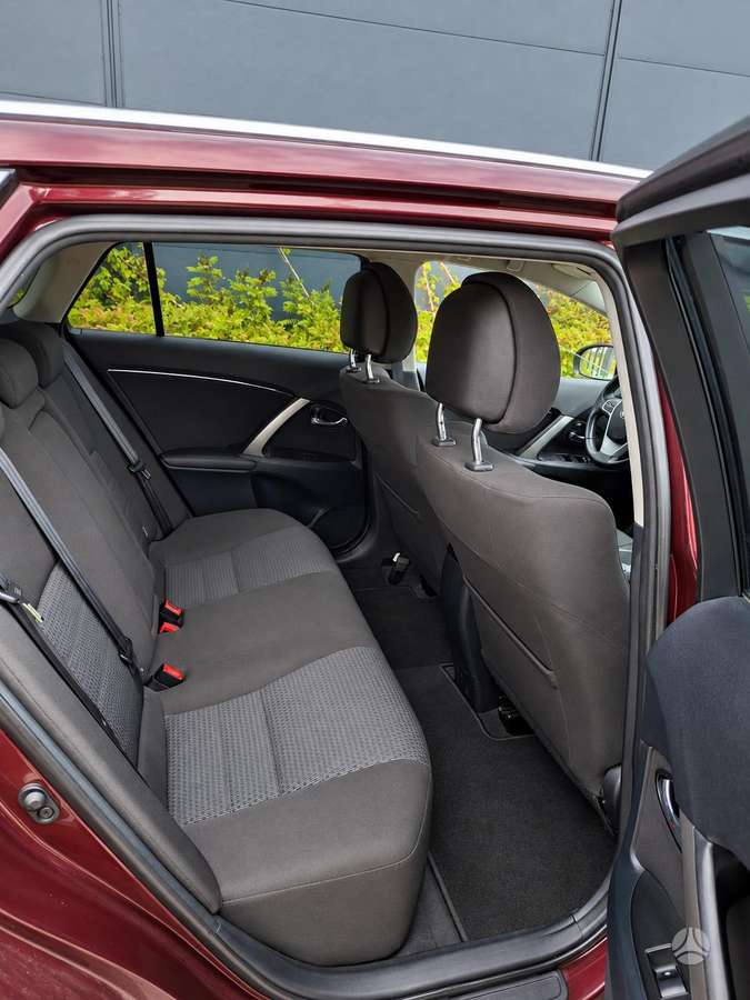 Toyota Avensis, 2.0 l., Универсал