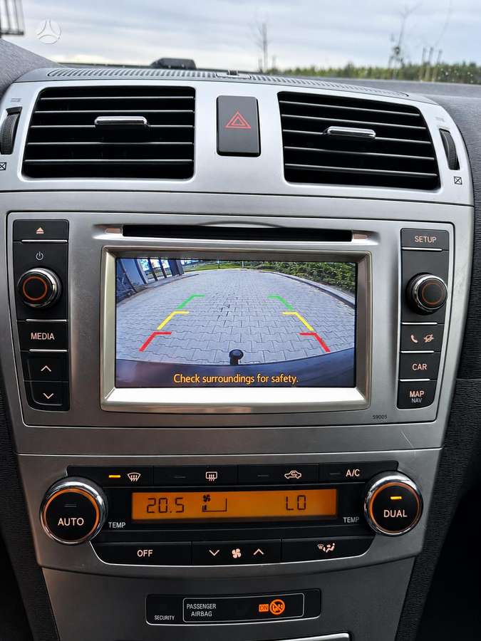 Toyota Avensis, 2.0 l., Универсал