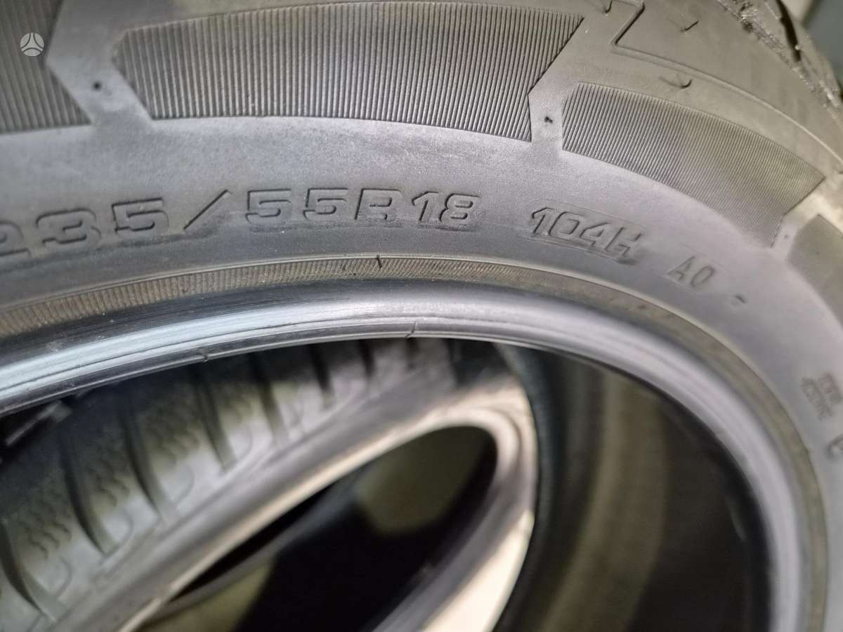 Goodyear Ultra grip performance, winter 235/55 R18