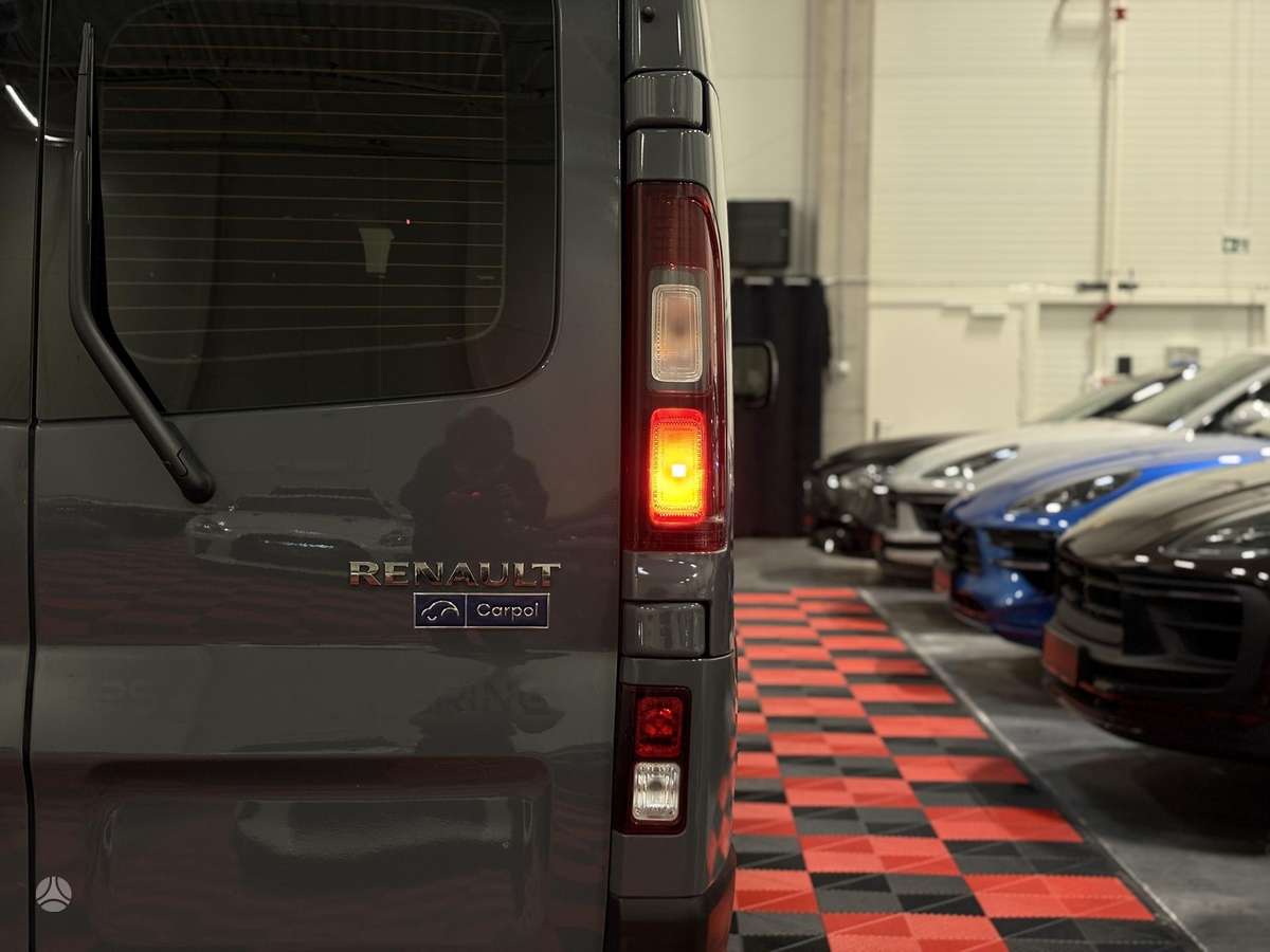 Renault Trafic - 8