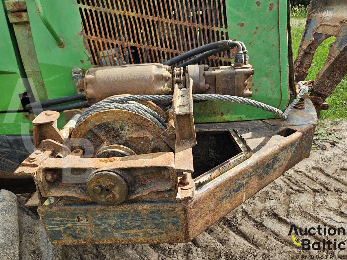 John Deere 810 D, forwarders