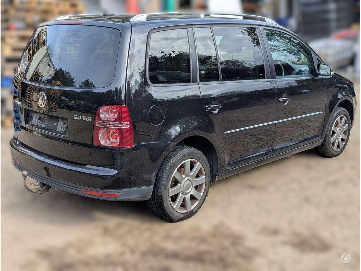 Volkswagen Touran engine