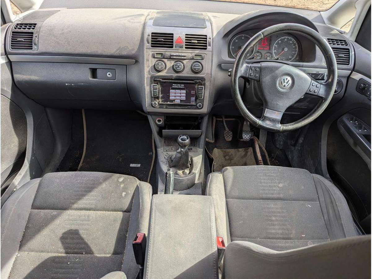 Volkswagen Touran engine