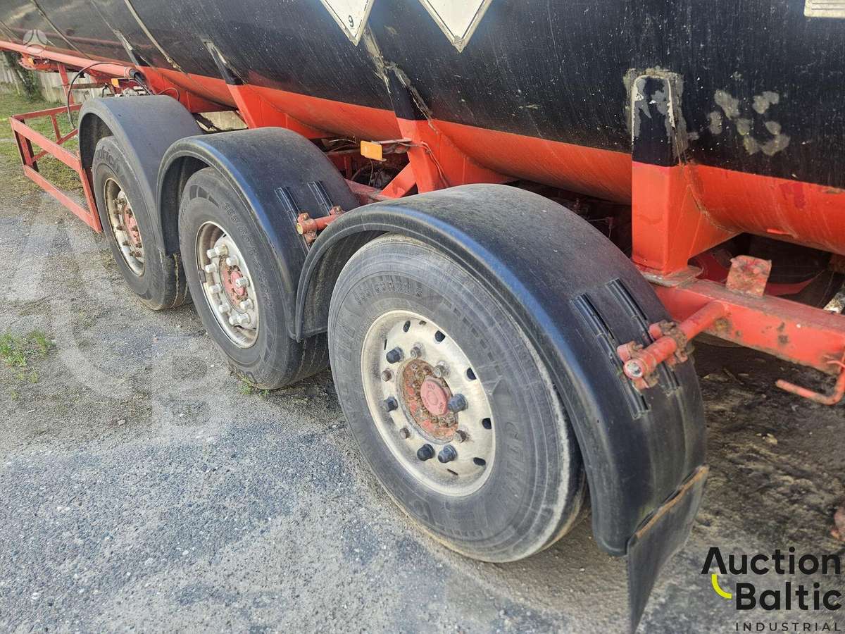 -Kita- Goch, tanker