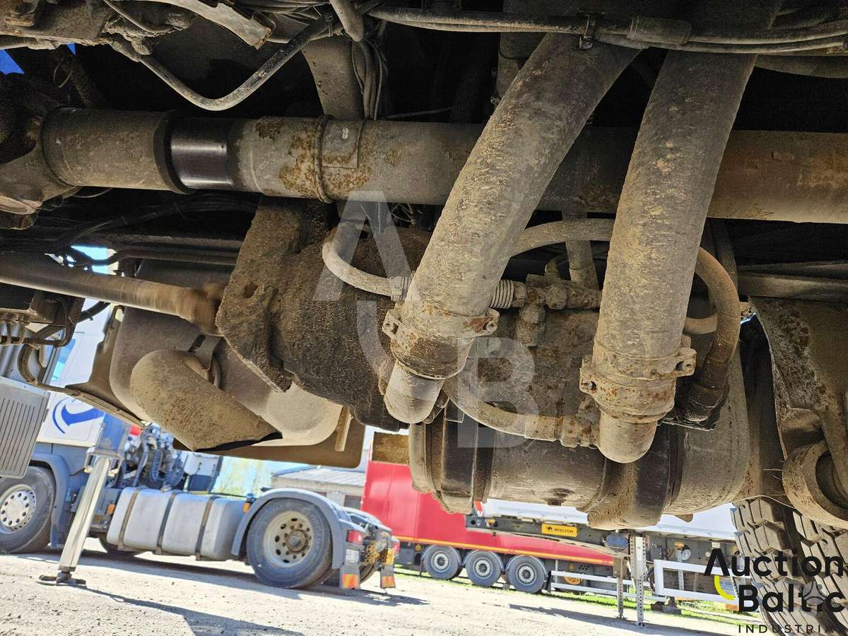 Scania P 310, boom lift
