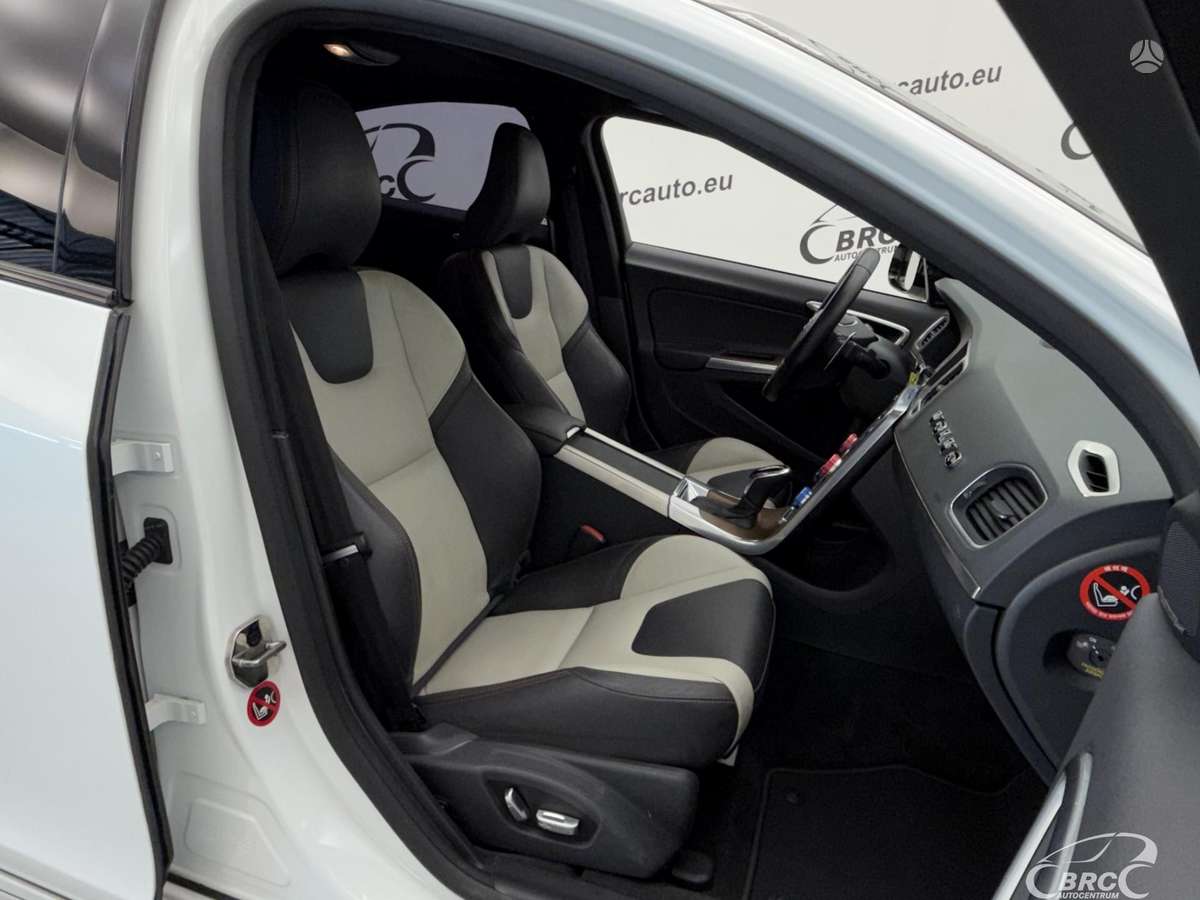 Volvo S60 Cross Country, 2.4 l., Седан