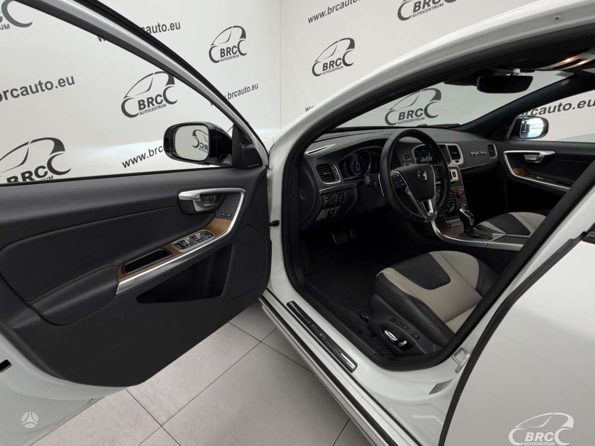 Volvo S60 Cross Country, 2.4 l., Седан