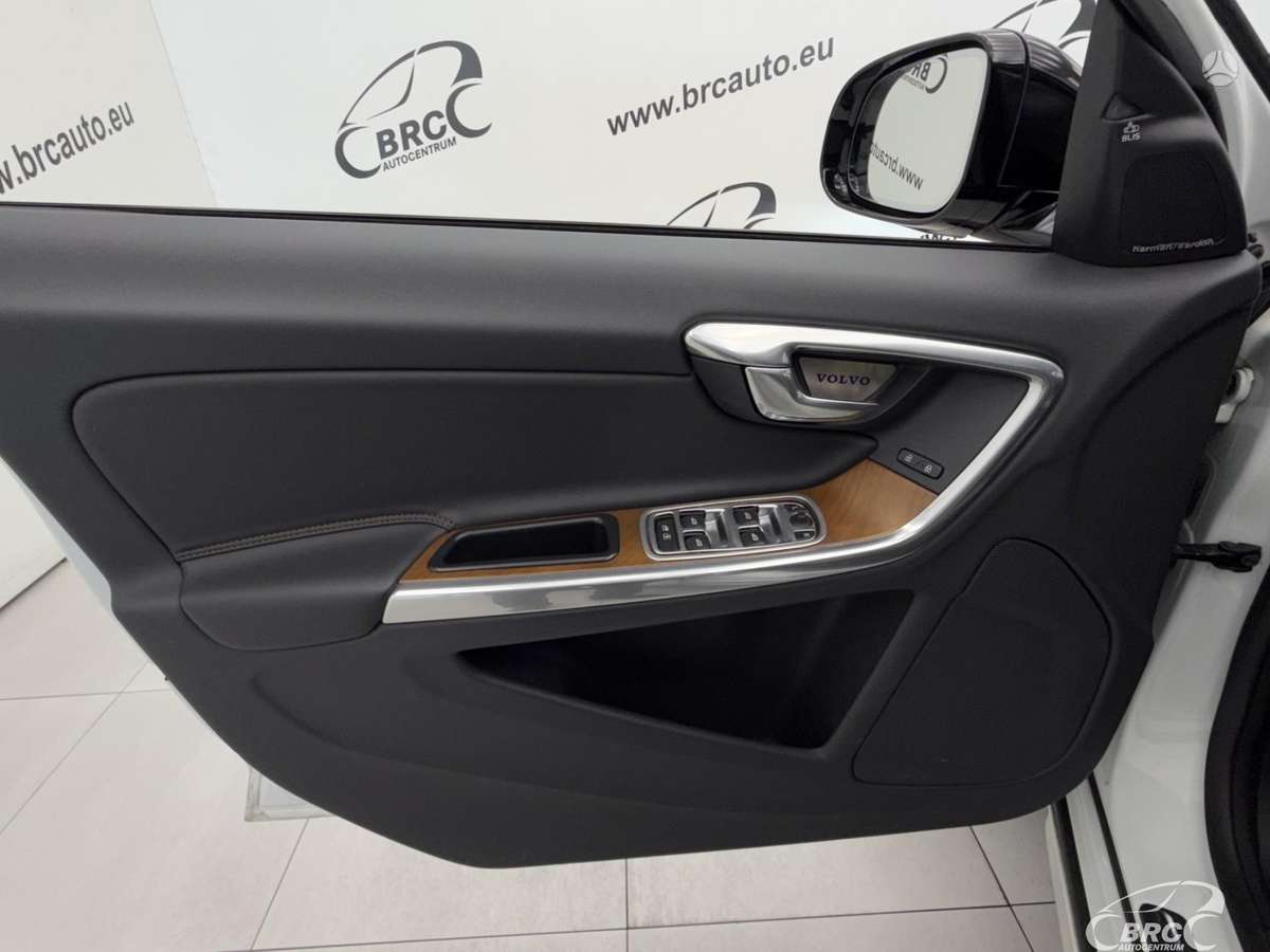 Volvo S60 Cross Country, 2.4 l., Седан