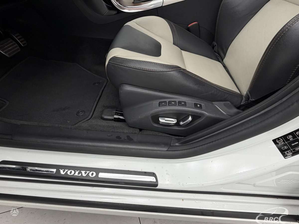 Volvo S60 Cross Country, 2.4 l., Седан