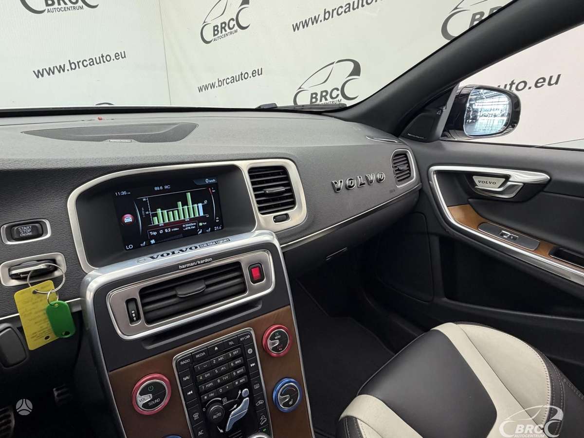 Volvo S60 Cross Country, 2.4 l., Седан