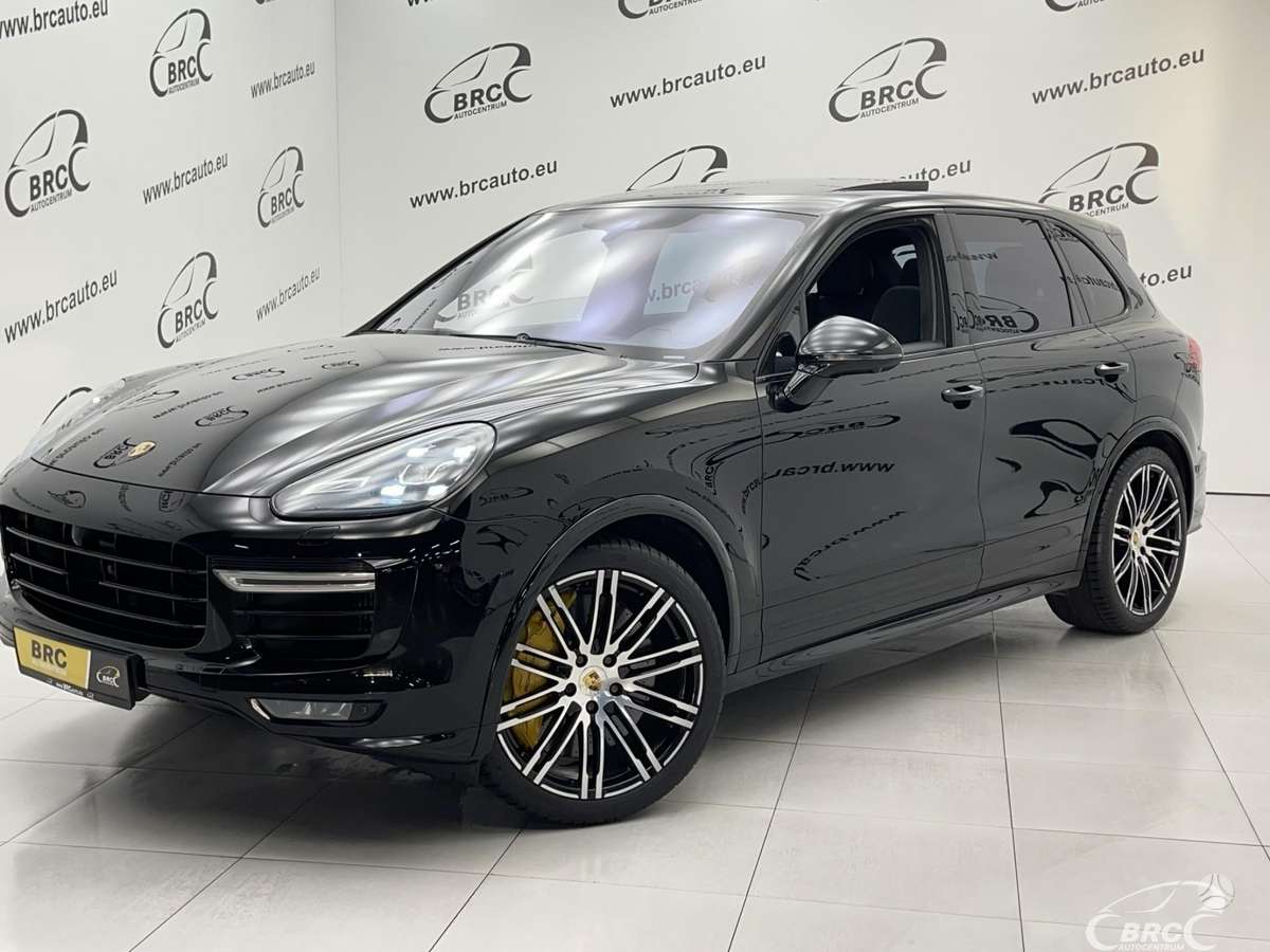 Porsche Cayenne - 1