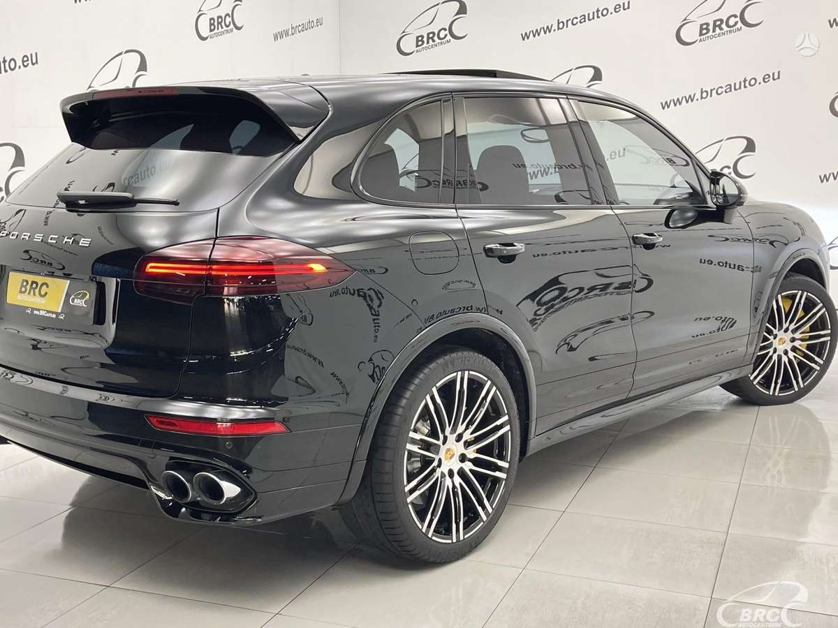 Porsche Cayenne - 3