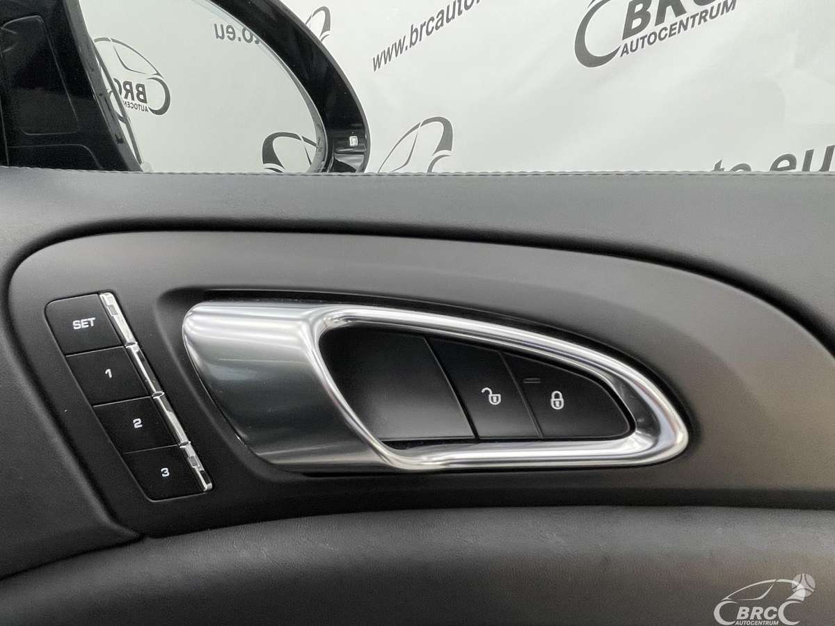 Porsche Cayenne - 11