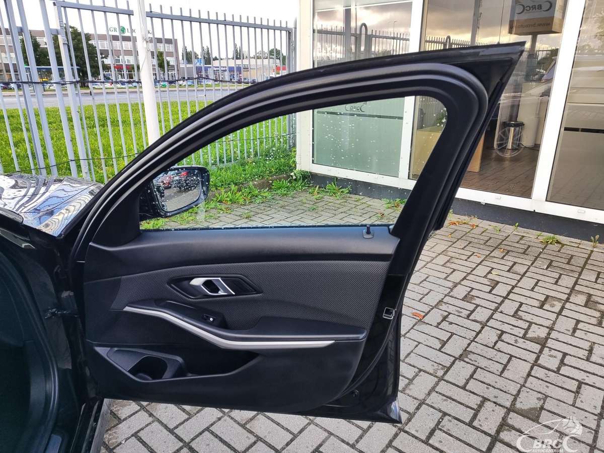 BMW 318, 2.0 l., Универсал