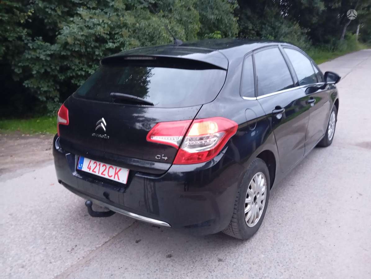 Citroen C4, 1.6 l., hatchback