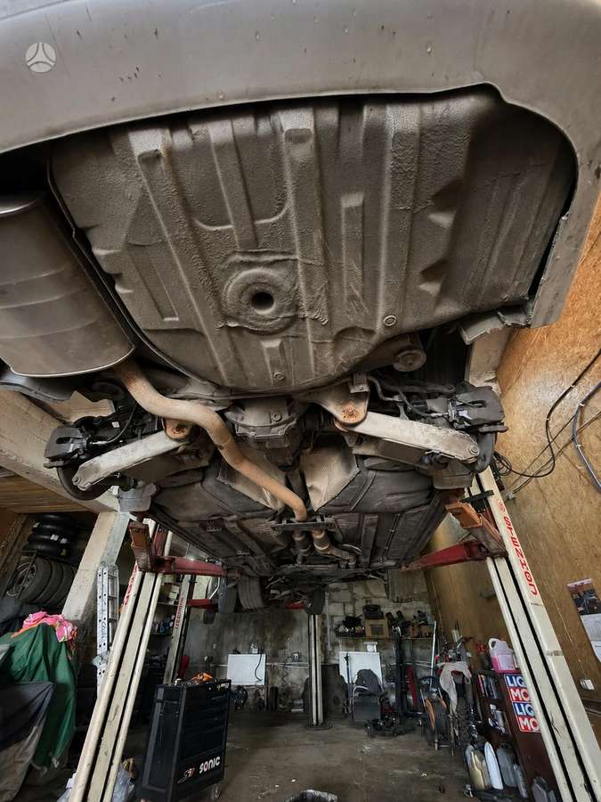 BMW 530, 2.9 l., Седан