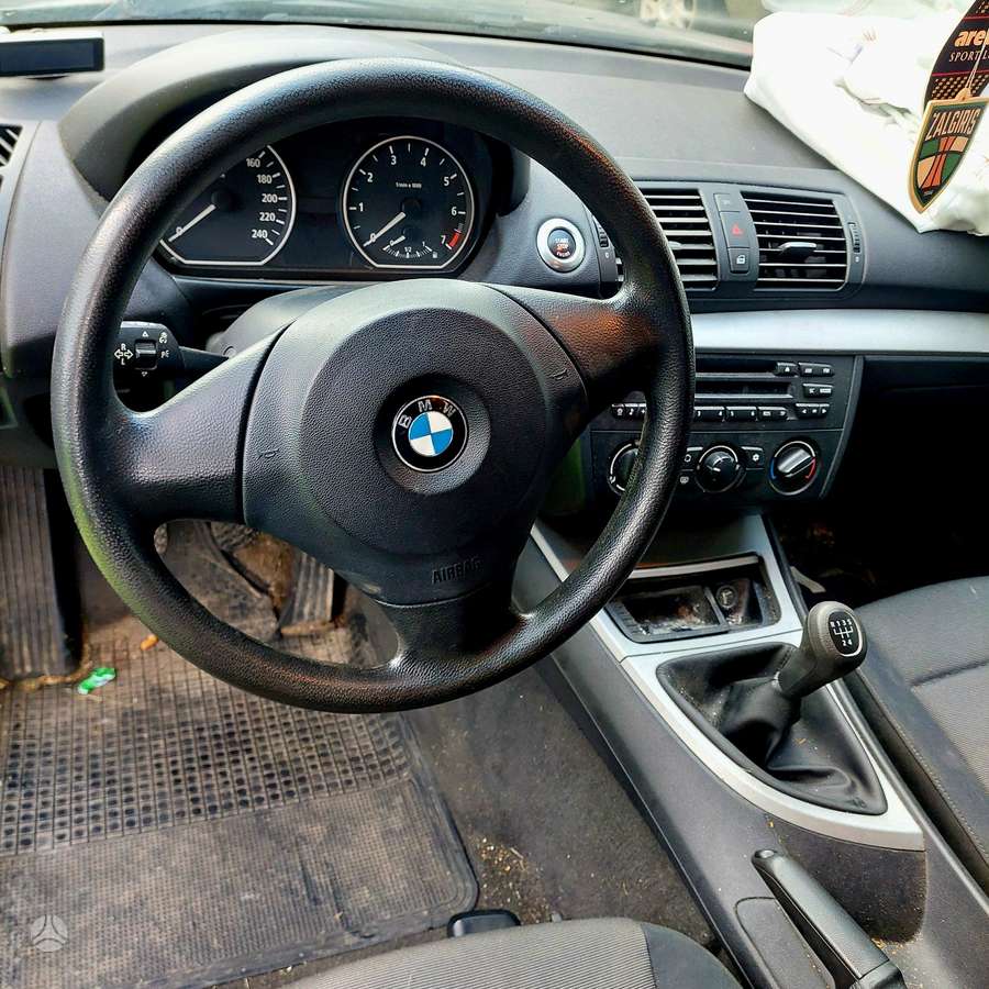 BMW 116, 1.6 l., Хэтчбек