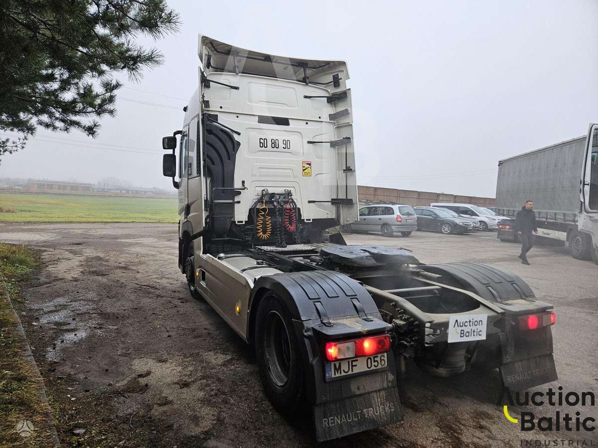 Renault T480, kita