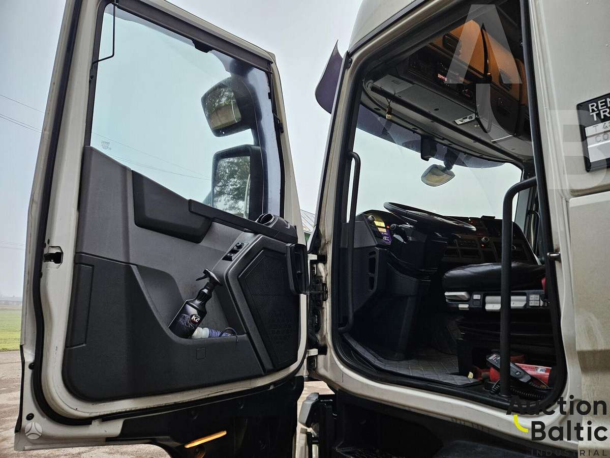Renault T480, kita
